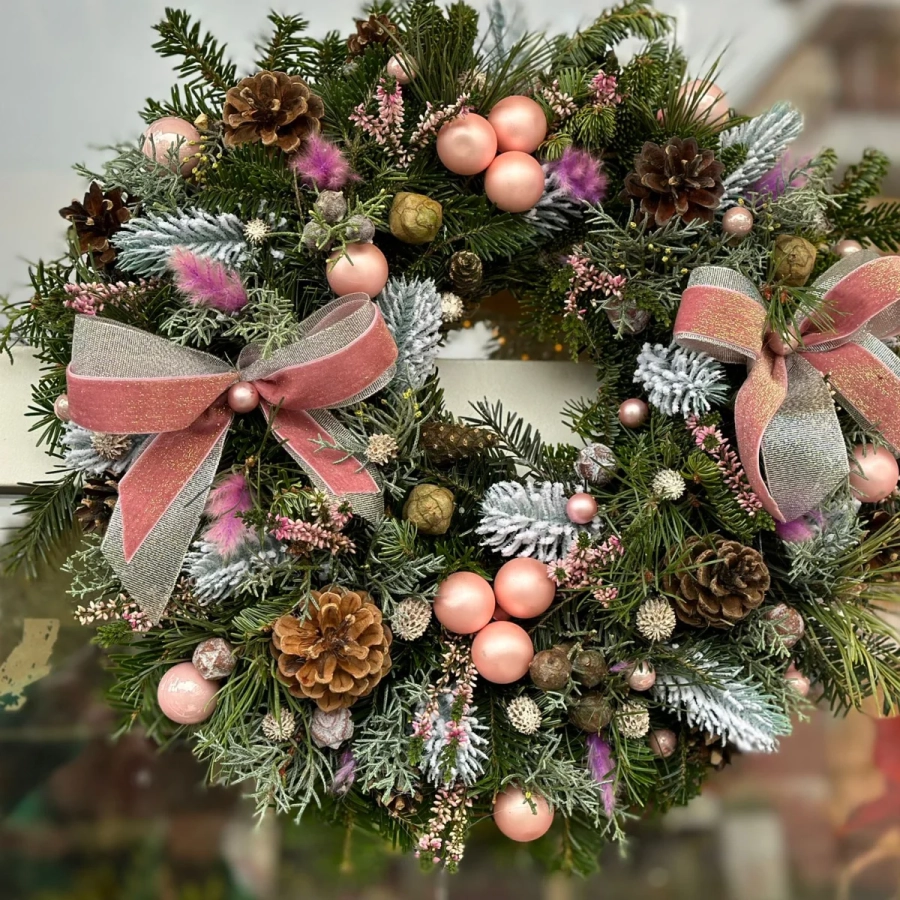 coronite10 Coronite de Craciun din Brad natural - Crăiasa Zăpezii - Dimensiune 35 - 40 cm 1