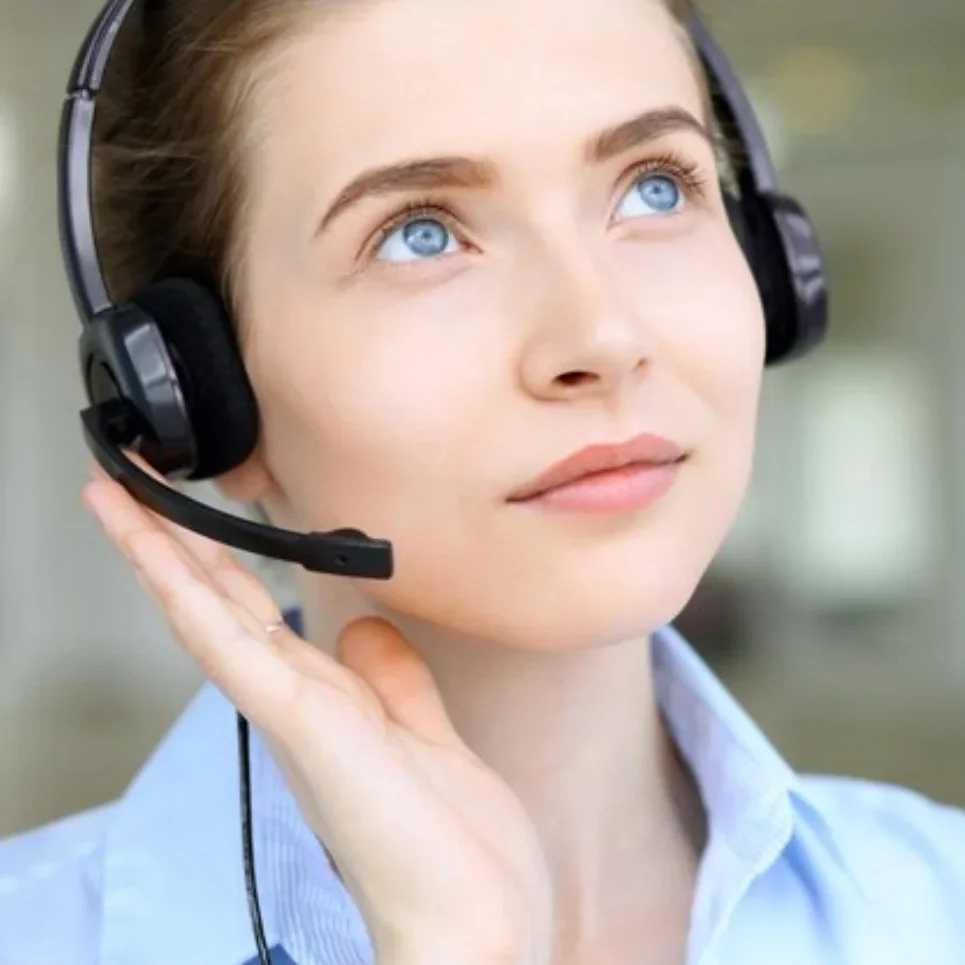 Nicole - suport clienți